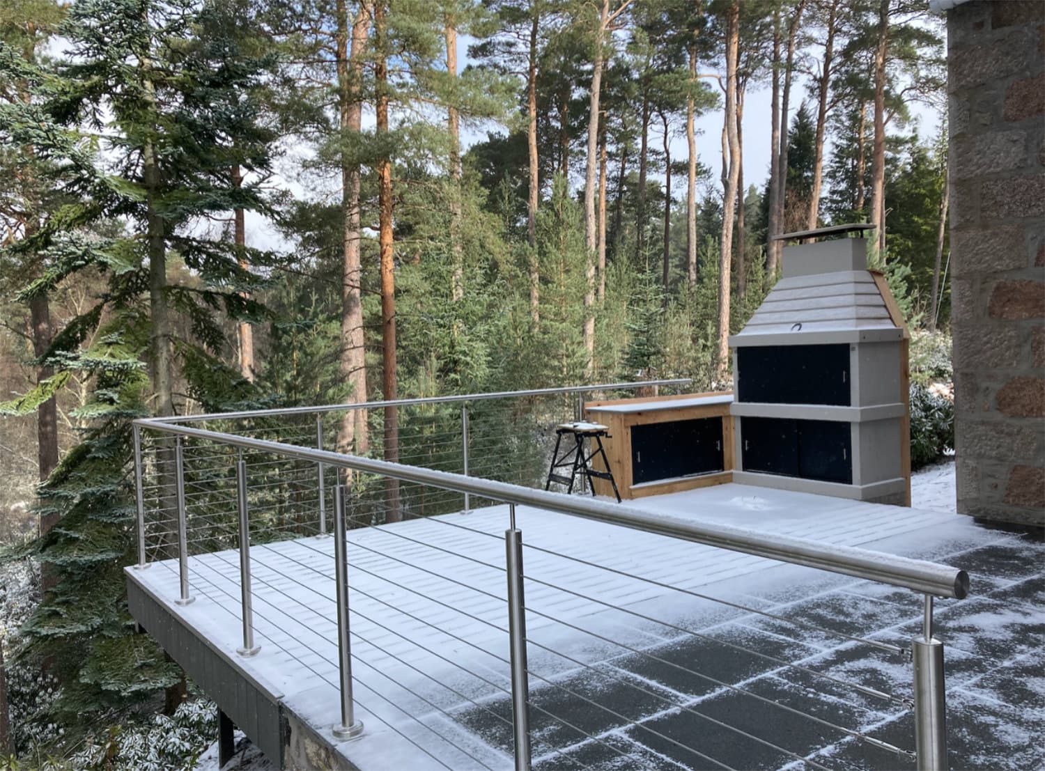 Quels sont les problèmes courants liés aux balustrades métalliques ?