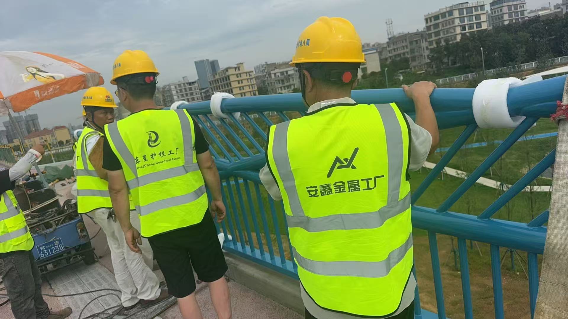 Projet de garde-corps de pont achevé avec succès